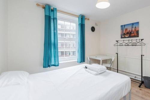 APlaceToStay Central London apartment, Zone 1 BAK, Londyn