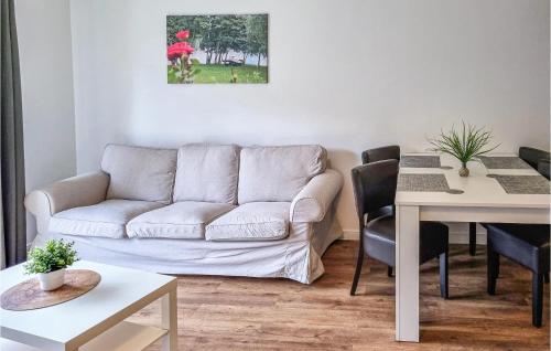 Amazing apartment in Passow OT Charlottenho with WiFi and 1 Bedrooms