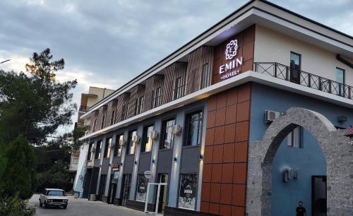 Emin hotel