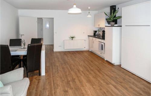 Gorgeous Apartment In Passow Ot Charlottenho With Kitchen