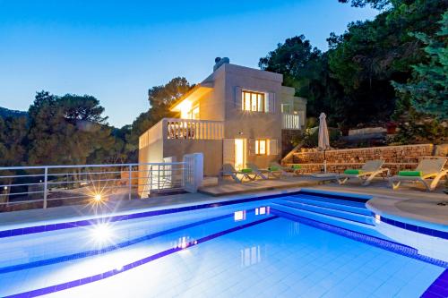  Villa in Ibiza Town, sleeps 6 - Can Damia, Pension in Sant Jordi