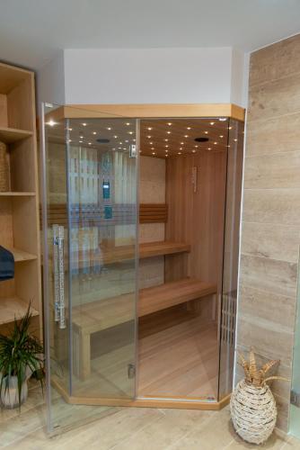 ซาวน่า, AGORA luxury BOUTIQUE HOTEL in เลาทราคี