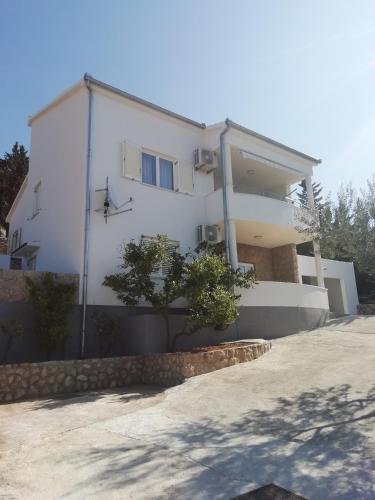 Apartments with parking space Starigrad, Paklenica - 12939 - Location saisonnière - Starigrad-Paklenica