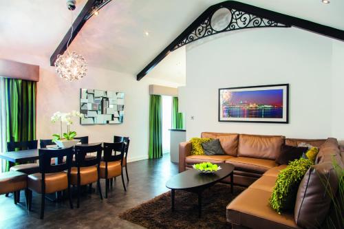EPIC Apart Hotel - Seel Street - image 5
