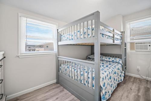 Beach Getaway Parking 2 blocks to Beach in Brigantine, USA