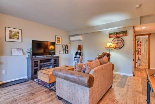 MTN Town Escape-Beavers Den, 1 Bdrm luxury Apt