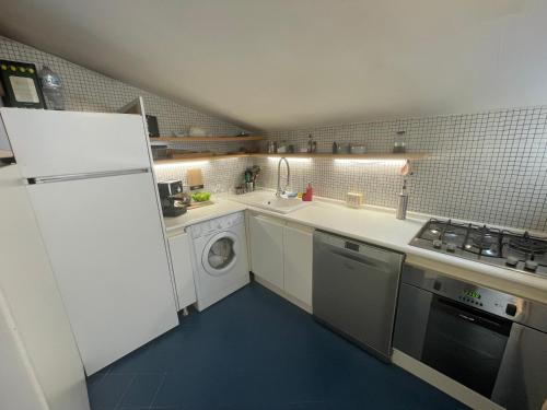 Design Apartment in City Center with Terrace, Palermo (fotografie 8)