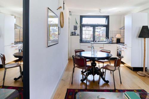 Hello I'm Local - Boutique Hostel in ฮาร์เลม