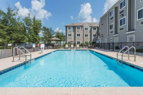 Microtel Inn & Suites by Wyndham Jacksonville Airport