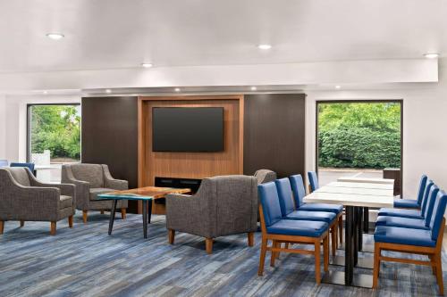 La Quinta Inn & Suites by Wyndham Columbus Dublin