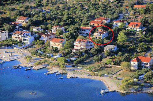  Apartments by the sea Grebastica, Sibenik - 14317 in Grebaštica