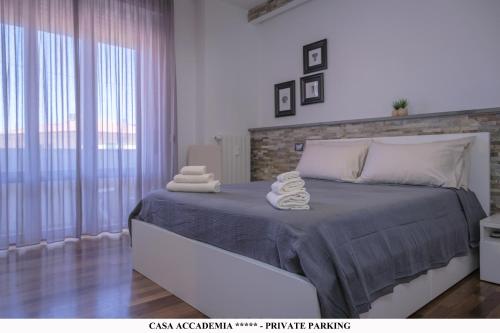 ELEGANTE CASA ACCADEMIA ***** - PRIVATE PARKING - Apartment - Livorno