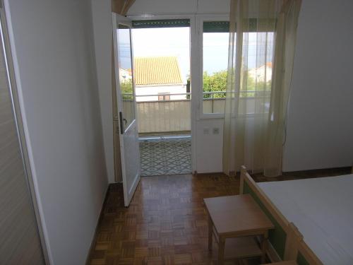Apartments with parking space Smokvica Krmpotska, Novi Vinodolski - 14995 in Smokvica Krmpotska