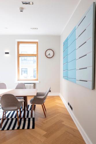 Exterior view, Hotel Finn near Temppeliaukio Church