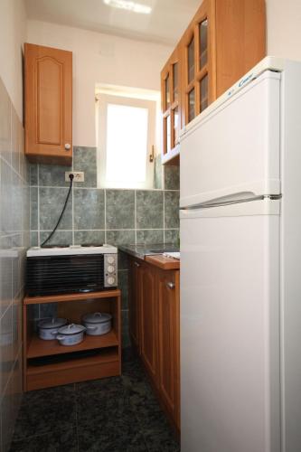 Konyha, Apartments by the sea Valun, Cres - 386 in Valun