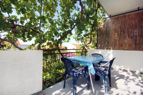 Two-Bedroom Apartment with Terrace and Sea View image 10