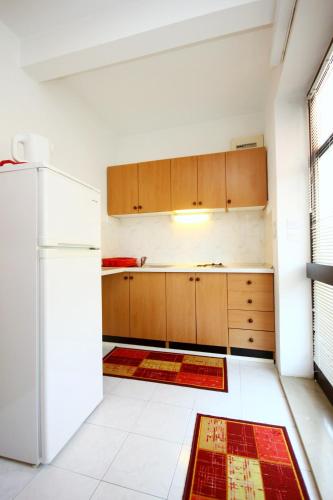 Two-Bedroom Apartment with Terrace and Sea View image 9