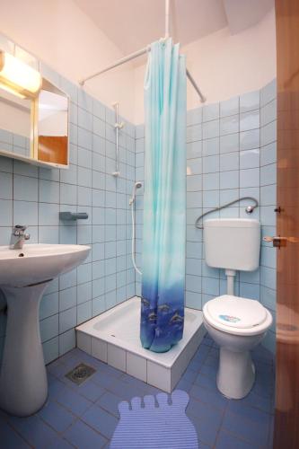 Two-Bedroom Apartment with Terrace and Sea View image 10