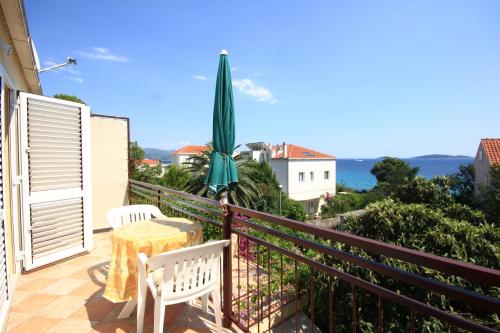 One-Bedroom Apartment with Balcony and Sea View image 10