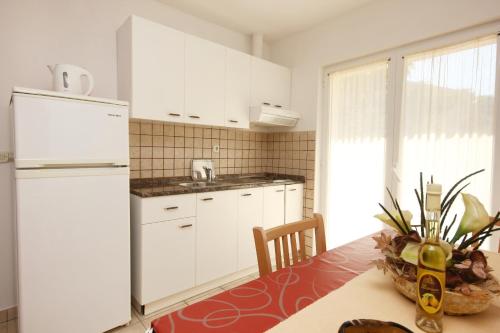 Two-Bedroom Apartment with Terrace and Sea View image 6