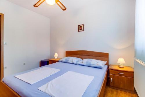 Apartments with a parking space Mali Losinj (Losinj) - 376 - image 9