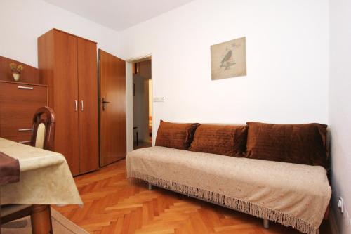 Two-Bedroom Apartment with Terrace and Sea View image 7