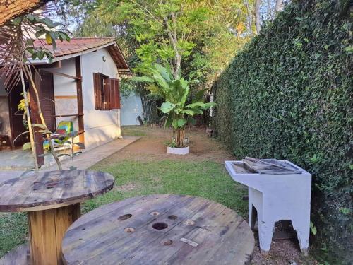 Casa Piscina em Condomínio 5min Praia ITACOATIARA., Niterói