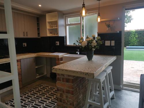 Gray Cottage, Странд (фото 10)