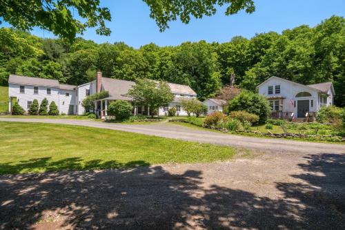 Inn at Silver Maple Farm in East Chatham, USA