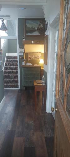 The Poplars Guest House in 庫姆馬丁