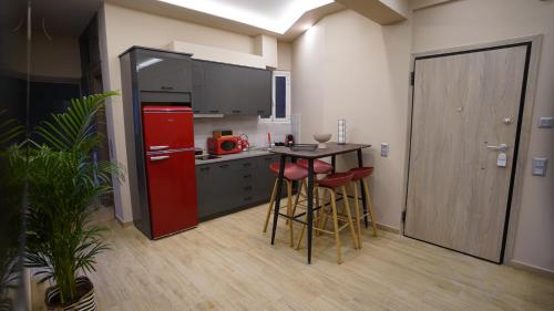 New Ventiri Suite 3, near Hilton, Athens Central, fully equipped, Athens