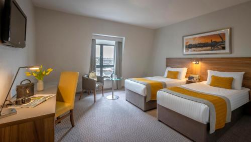 Maldron Hotel Derry - image 4
