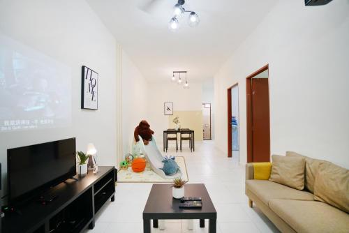 . Desaru beach waterpark Tvbox By Joyfully 20b10