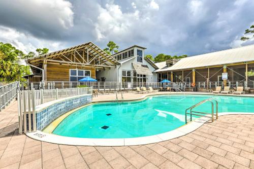 Breezy Home w/ Grills, Pool & Beach Access! in Carrabelle