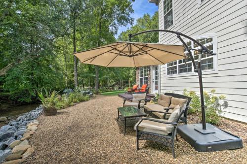 Butterfly Creek Estate on 3 Acres with Deck! in Columbus (NC)
