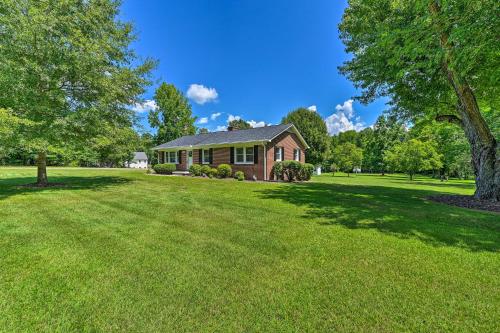 Charming Retreat on 5 Acres with Deck and Grill!