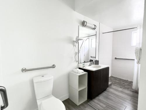 Well-appointed bathrooms
