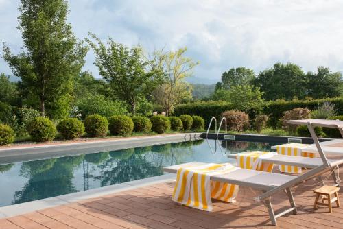 I Ginepri exclusive CountryHouse, 15pax, private pool, Aulla