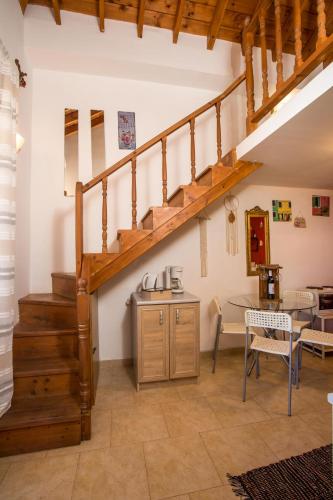 Anna's House - image 9