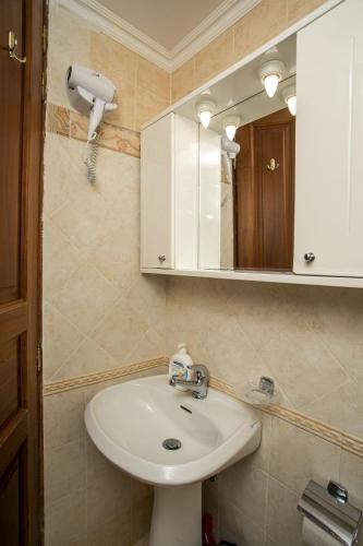 Anna's House - image 10