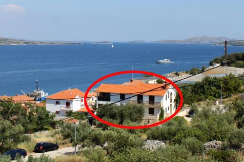  Apartments by the sea Sali, Dugi otok - 454, Pension in Sali bei Pinizelić