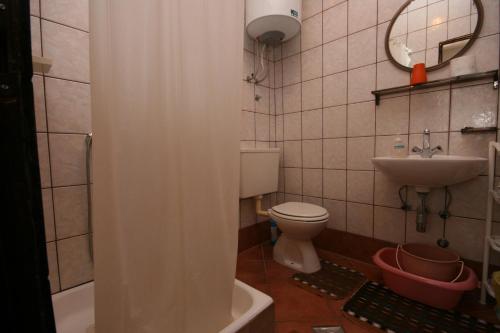 One-Bedroom Apartment with Terrace image 6