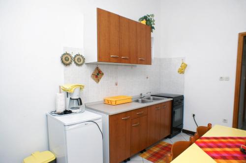 Two-Bedroom Apartment with Terrace and Sea View image 6