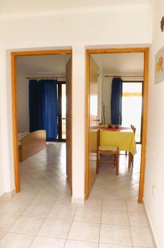 Two-Bedroom Apartment with Terrace and Sea View image 10