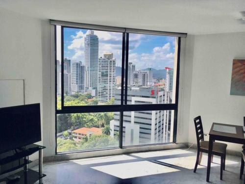 Central Modern Apartment AC/Pool/Wifi