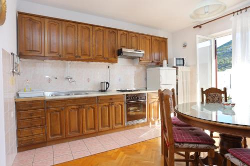 Apartments by the sea Grebastica Sibenik - 471 - image 3