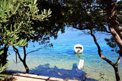 Two-Bedroom Apartment with Terrace and Sea View image 2