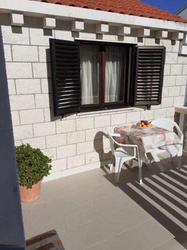 Apartments by the sea Tri Zala Korcula - 556 - image 5