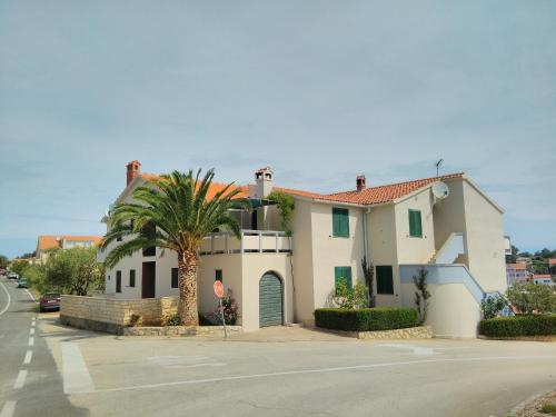  Apartments by the sea Sali, Dugi otok - 444 in Sali