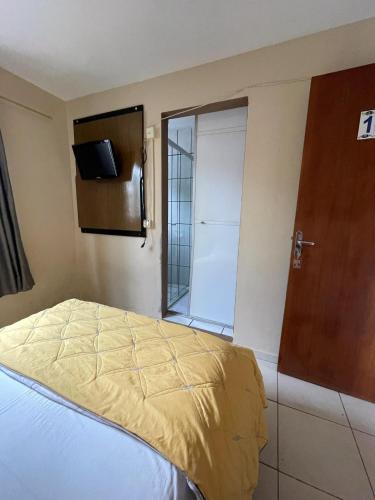 Double Room image 10
